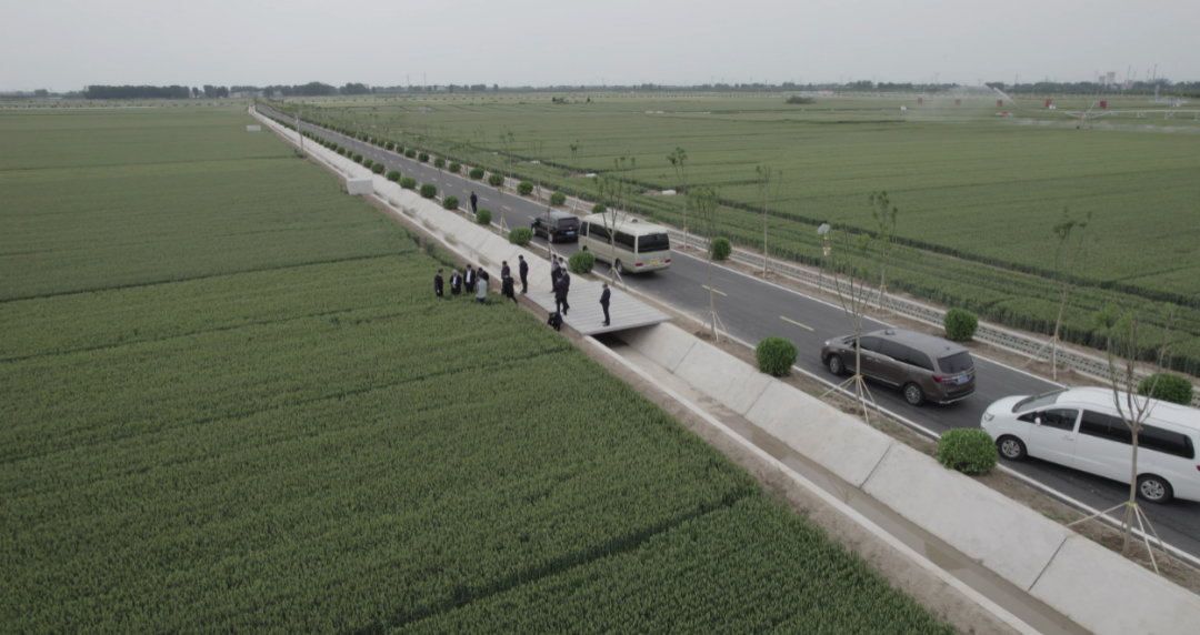 ����ʡ��ʡ�L(zh��ng)�����M(j��n)�����F(tu��n)��˾�н��(xi��ng)Ŀ�F(xi��n)��(ch��ng)�{(di��o)��